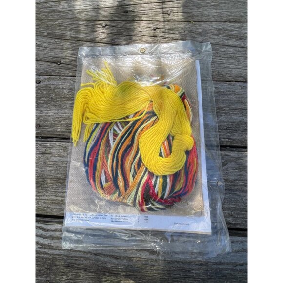 Vintage 1970s Columbia Minerva Erica Wilson Harvest Arrangement NOS - Picture 7 of 7